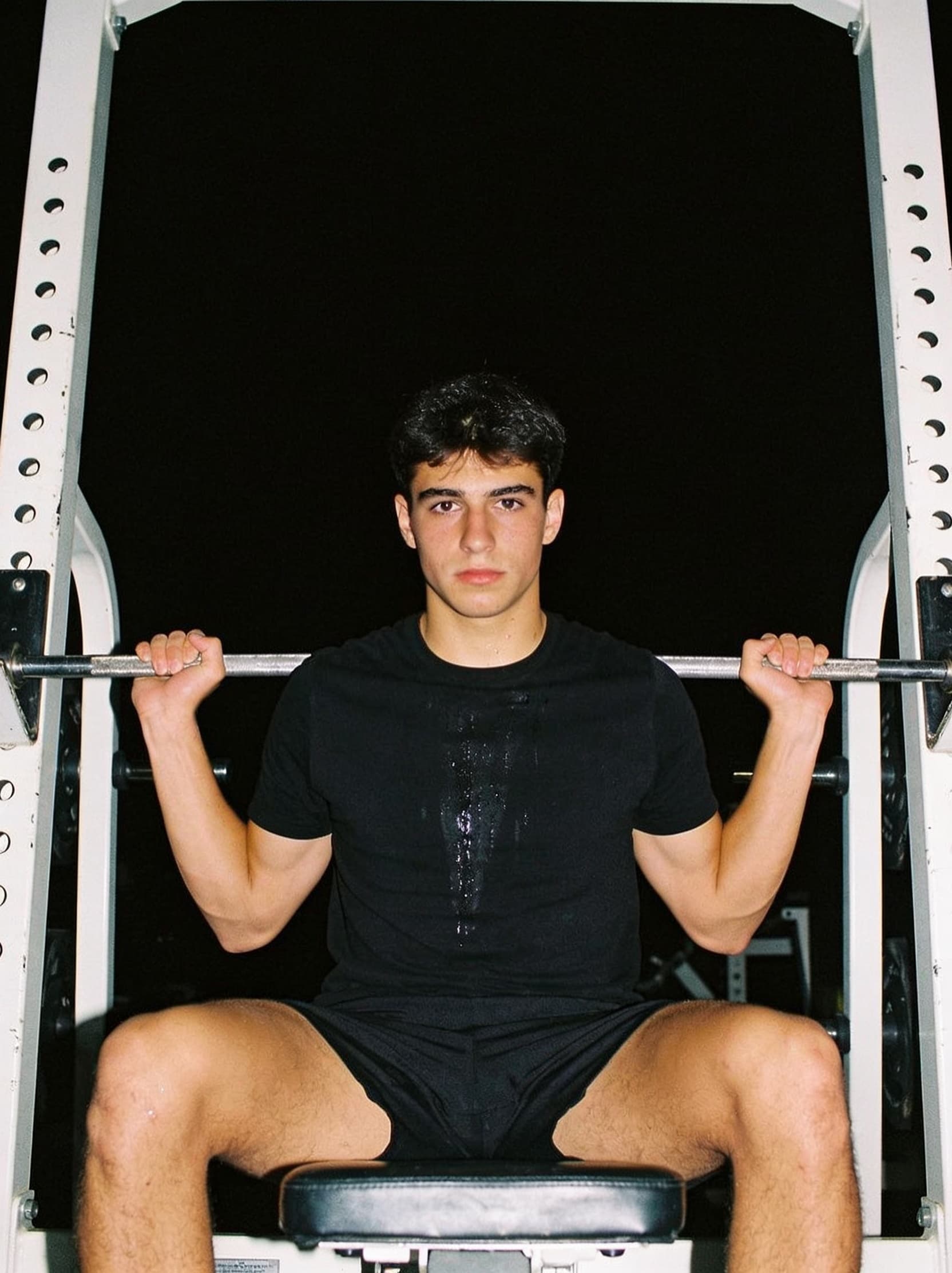 Álvaro, 19